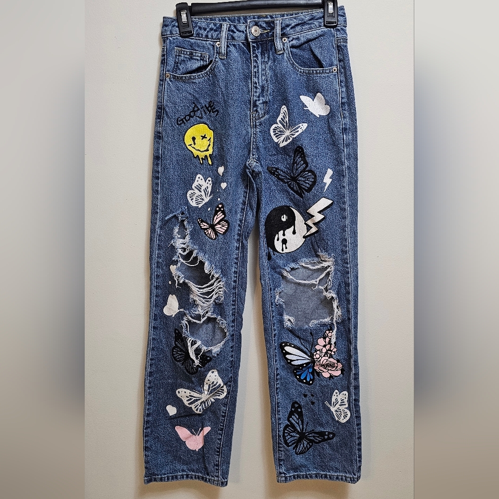 Rue21 size 0‎ baggy jeans butterflies, peace, good vibes, smiley face distressed
